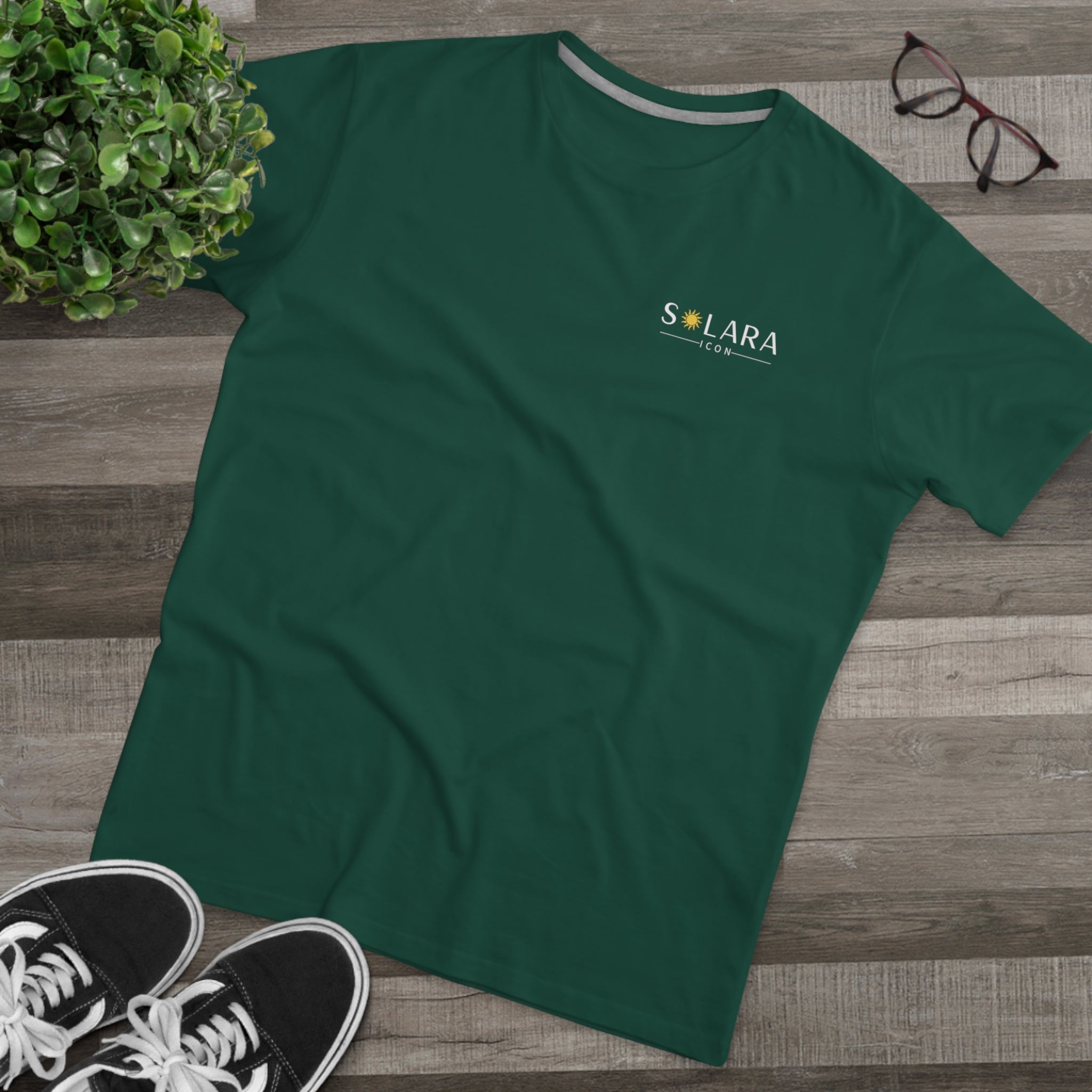 Solara Icon-Stylish Men's Modern-fit Tee, Casual Fashion Top, Gift for Him, Summer Wardrobe Essential