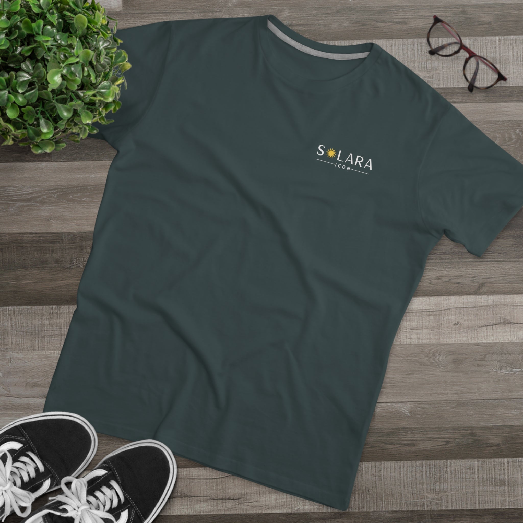 Solara Icon-Stylish Men's Modern-fit Tee, Casual Fashion Top, Gift for Him, Summer Wardrobe Essential